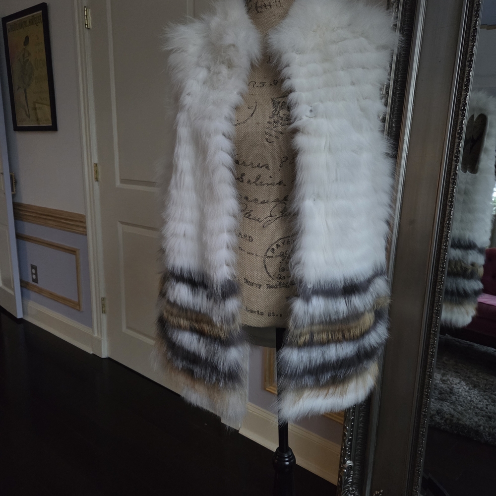 Chic White Real Fur Vest with Gray and Brown Accents